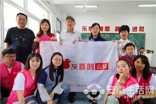 aad992666762ab80a904d651dd7cde8.jpg