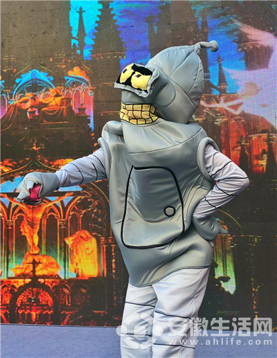 DƬ28.png